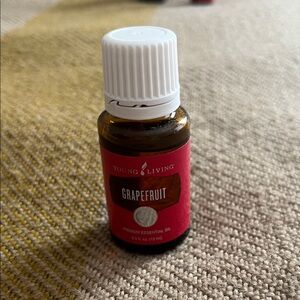Young Living Grapefruit Essential Oil with Red Label
